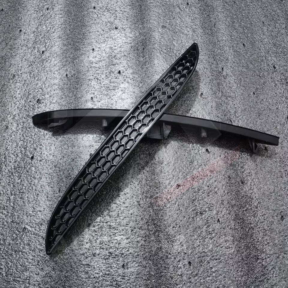 BMW F20 F21 LCI Honeycomb Rear Reflectors Gloss Black
