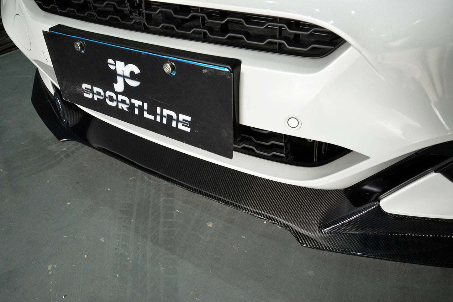 BMW X6 F16 M Sport Carbon Fibre Front Lip