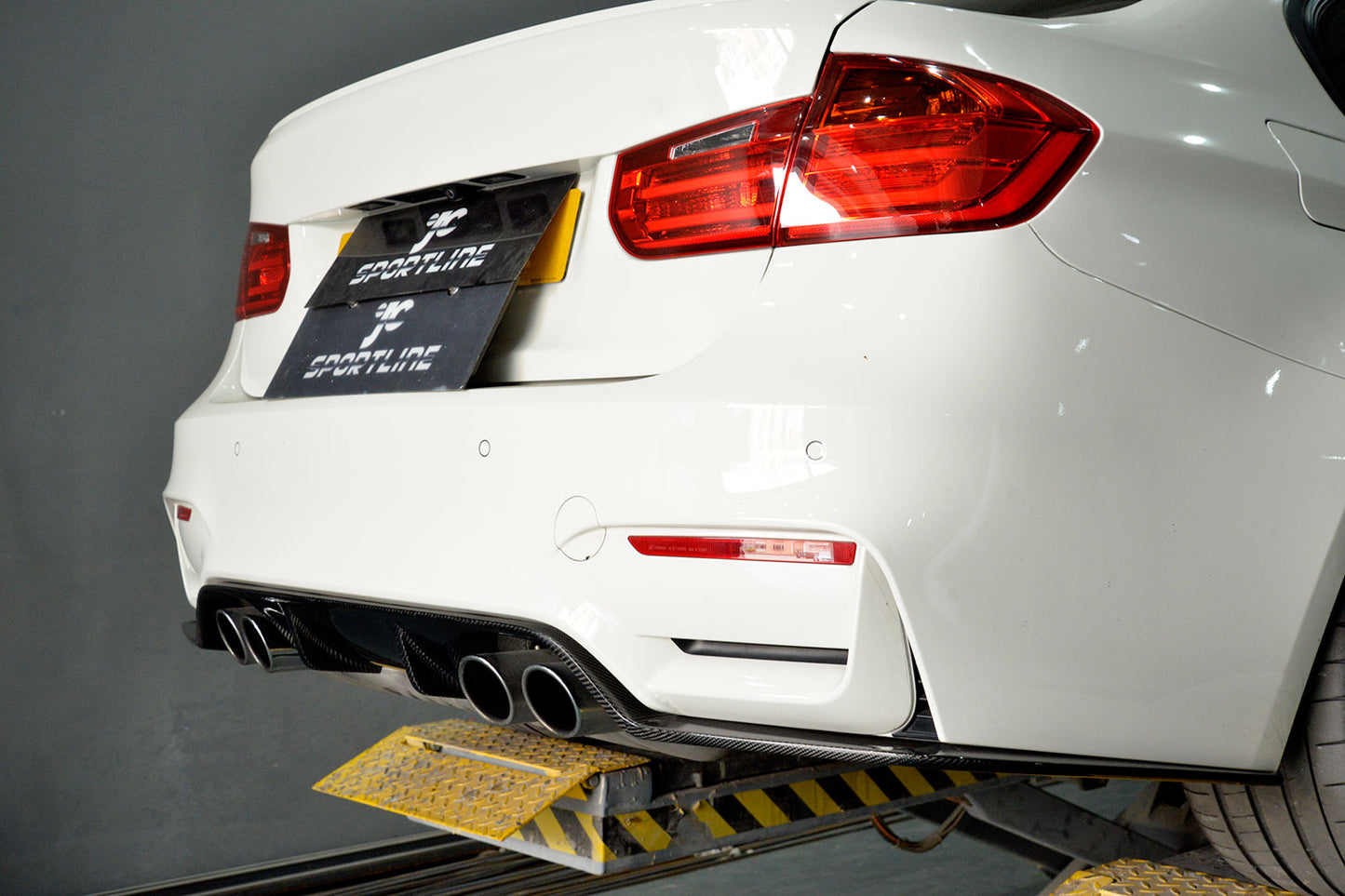 BMW M3 M4 F80 F82 F83 Carbon Fibre Rear Diffuser