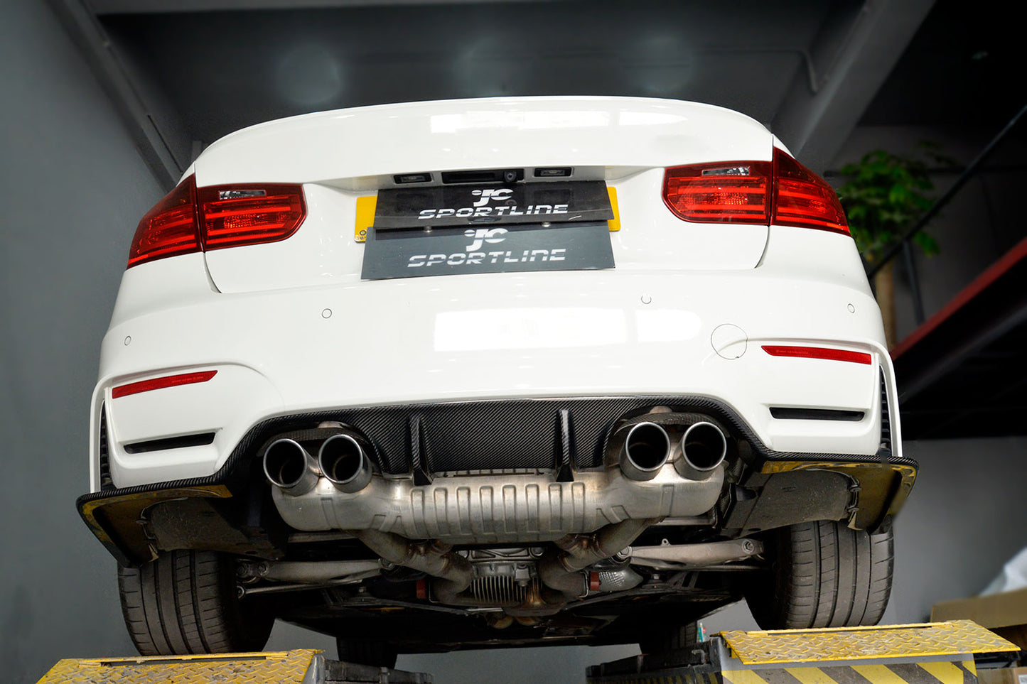 BMW M3 M4 F80 F82 F83 Carbon Fibre Rear Diffuser