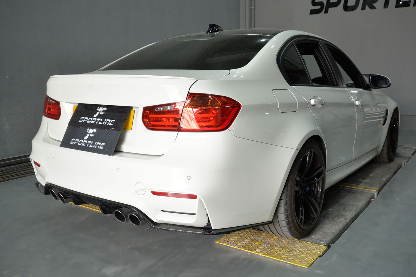 BMW M3 M4 F80 F82 F83 Carbon Fibre Rear Diffuser
