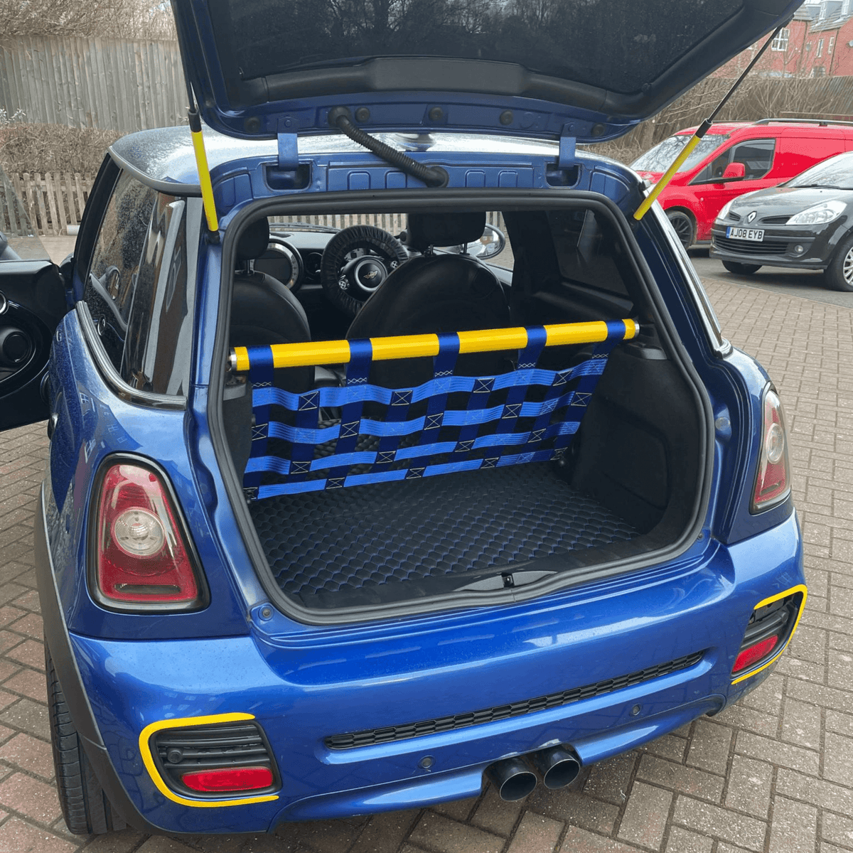 Mini Cooper S R56 Strut bar and Cargo net