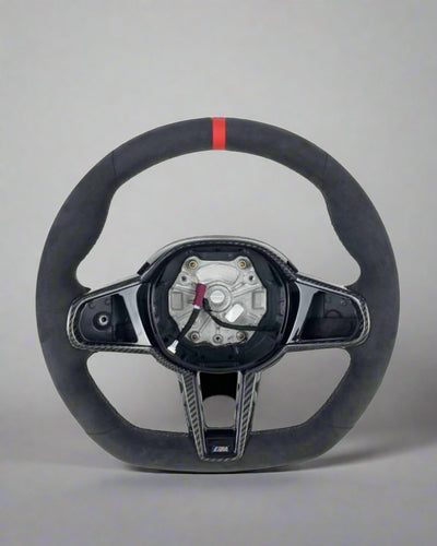 BMW G8x LCI M PERFORMANCE Style Wheel with Gloss Carbon Centre Trim