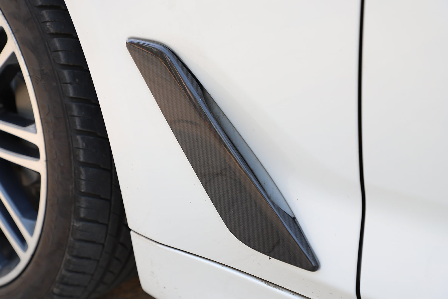 BMW 5 Series G30 G31 G38/M Sport Dry Carbon Fibre Trims,Fog Lamp Cover