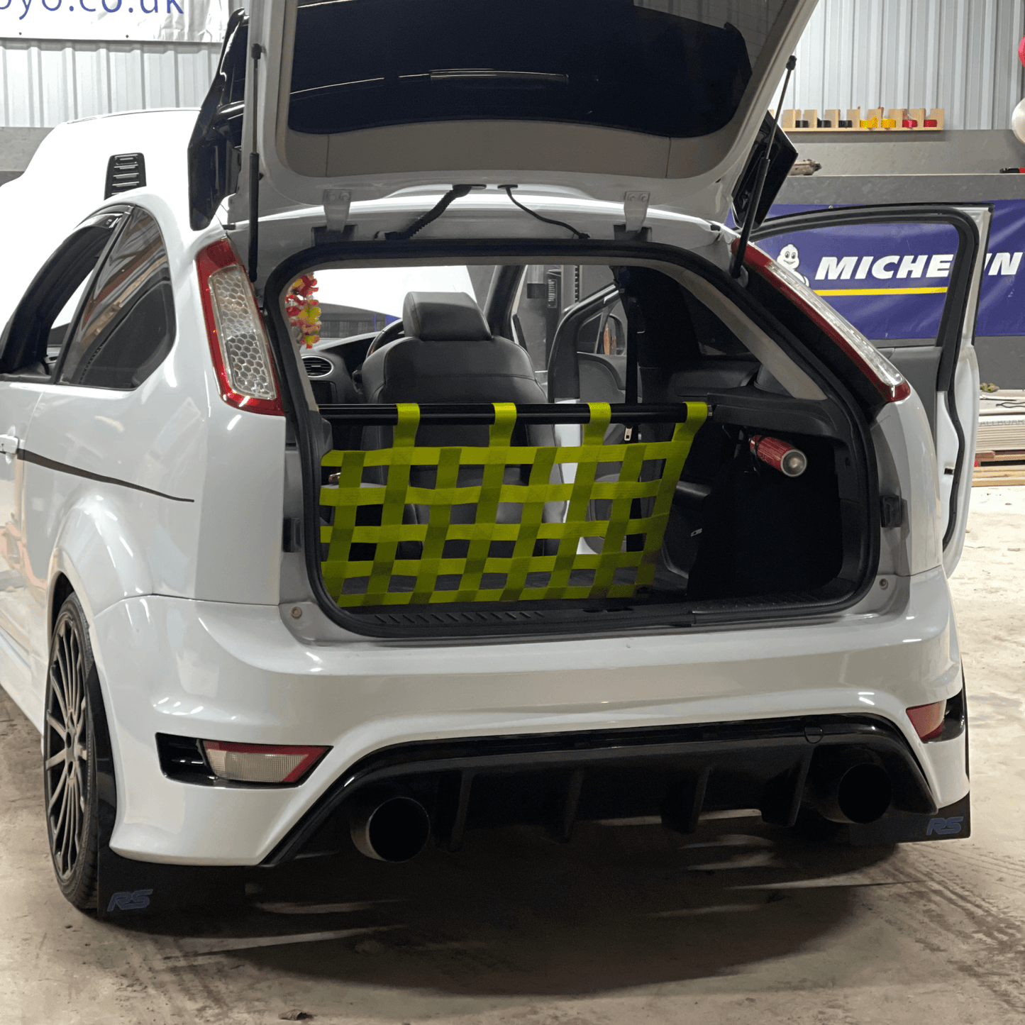 Ford Focus Mk2 ST RS Strut bar and Cargo net