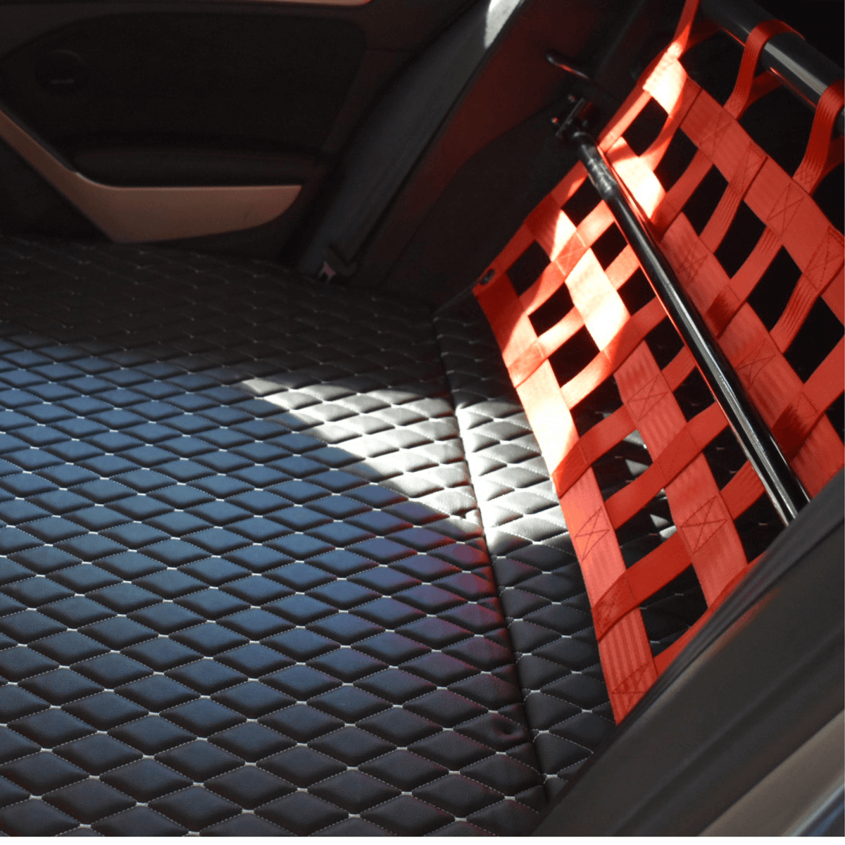 VW Golf Mk5 GTI Strut bar and Cargo net