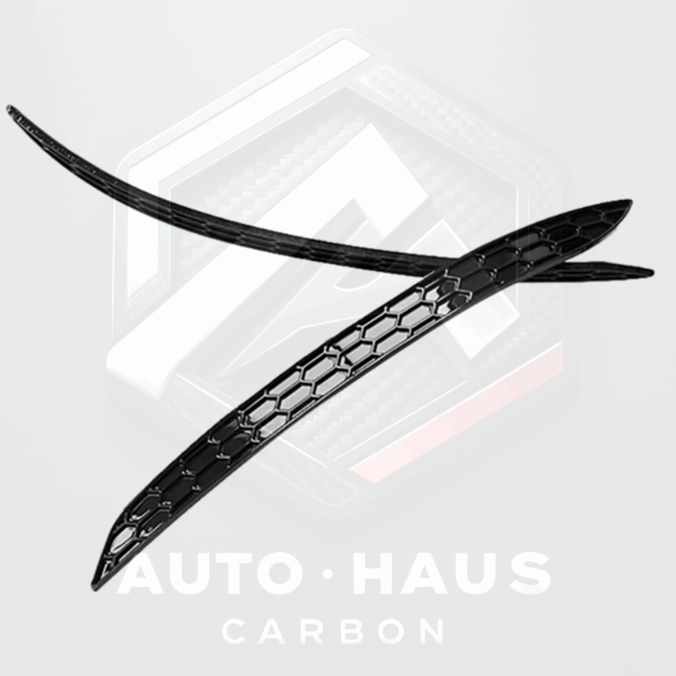 Volkswagen Golf R MK8 Rear Reflector Honeycomb Insert Trim