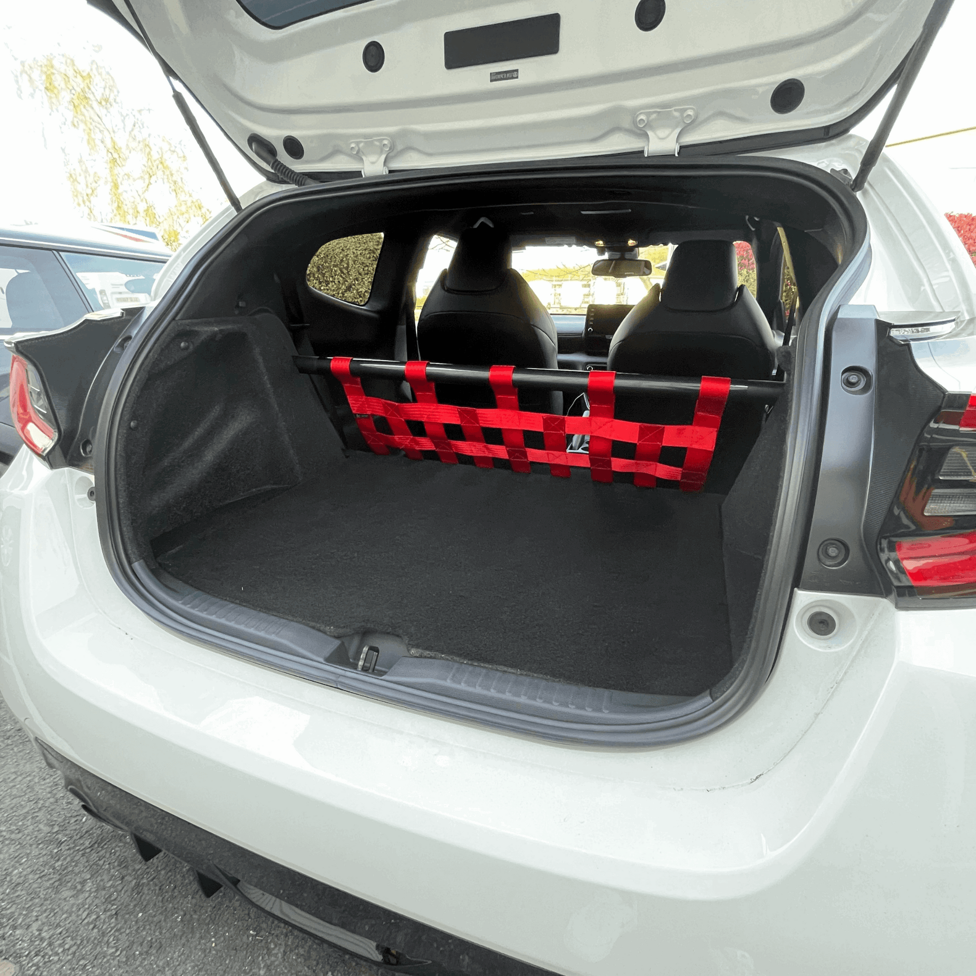 Toyota GR Yaris Strut bar and Cargo net