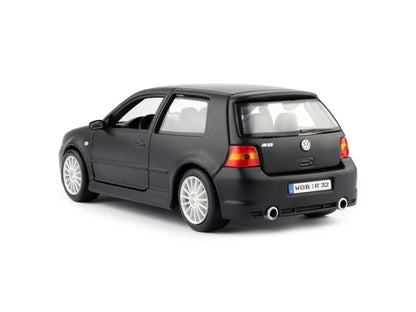Volkswagen Golf Mk4 R32 Black 1:24 Scale Maisto Diecast Model