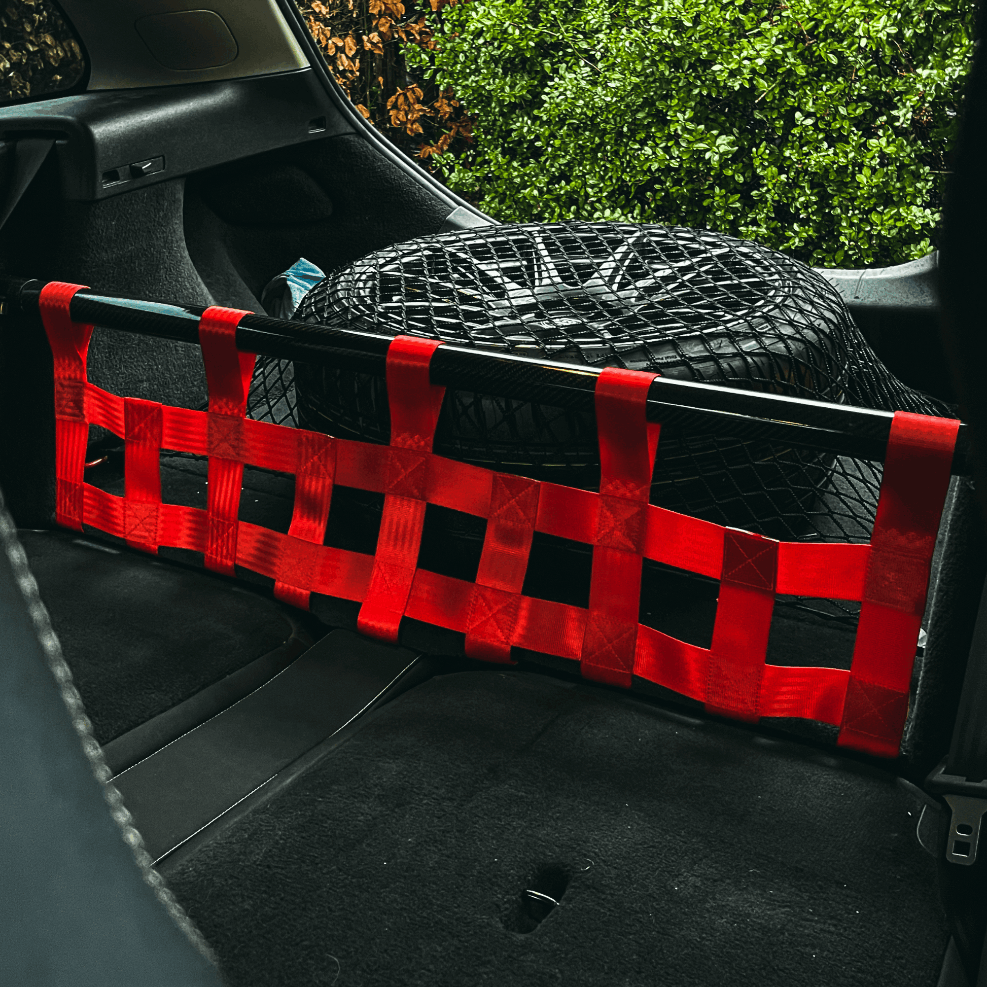 Volvo C30 Strut bar and Cargo net