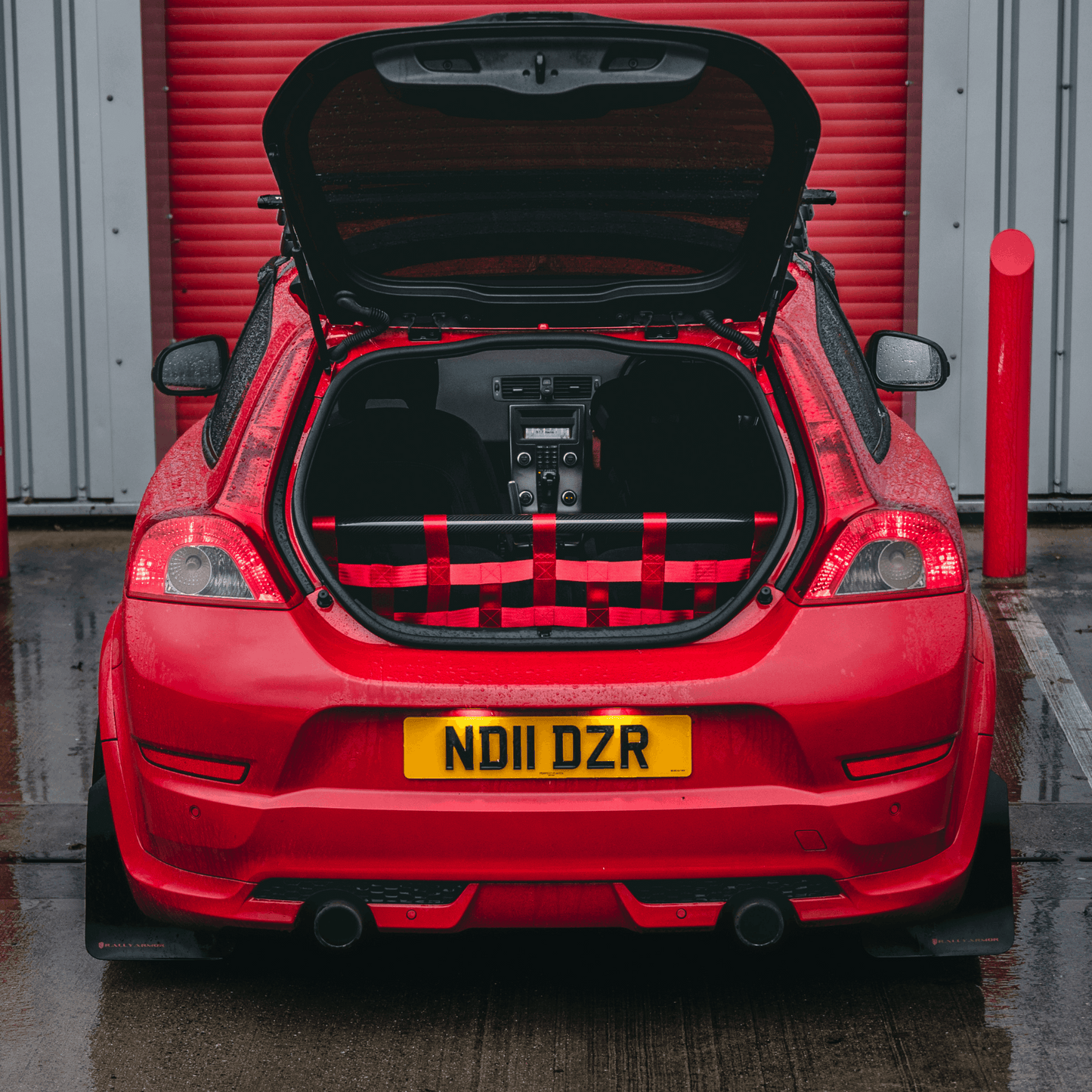 Volvo C30 Strut bar and Cargo net